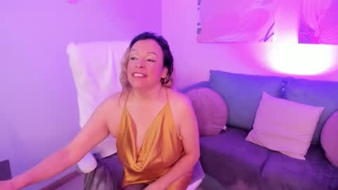 Ivonne online show from 03/29/26, 01:11