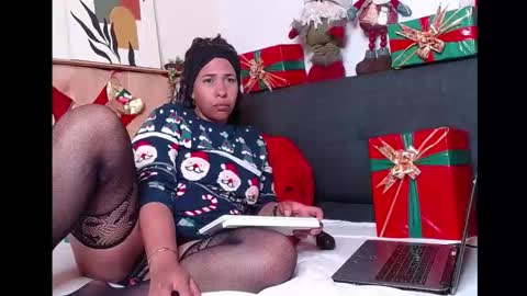 ivonne_collins33 online show from 12/16/25, 02:27