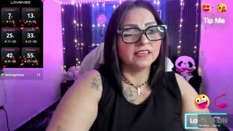 Ivonne online show from 04/16/26, 01:06