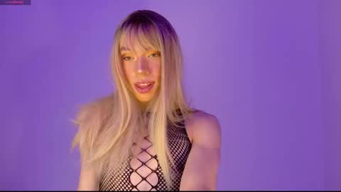 Ivonny online show from 11/25/25, 02:55