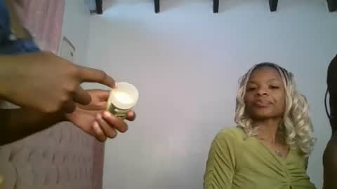 Snapshot of ivory_mae chatting on 06/25/26, 10:53 ivory_mae online show from 06/25/26, 10:53