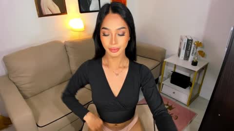 kirstenelsie online show from 01/04/25, 09:43