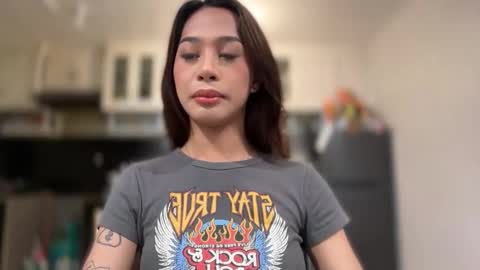 kirstenelsie online show from 11/21/25, 01:04