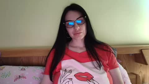 Ivory online show from 03/06/25, 05:33