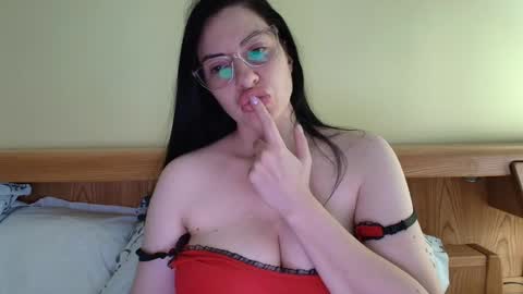 Ivory online show from 09/29/25, 03:17