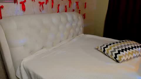 Ivy online show from 02/25/26, 09:13