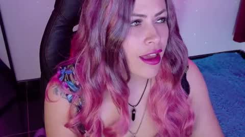 Snapshot of ivy__taylorr chatting on 09/23/25, 02:47 Diana Rojas online show from 09/23/25, 02:47