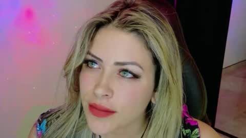 Snapshot of ivy__taylorr chatting on 11/30/25, 05:50 Diana Rojas online show from 11/30/25, 05:50