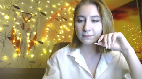 Snapshot of ivy_dean_ chatting on 01/30/25, 09:36 Ivy online show from 01/30/25, 09:36