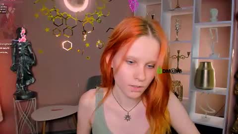 Snapshot of ivy_frost chatting on 06/27/26, 03:39 Ivy online show from 06/27/26, 03:39