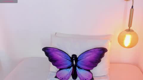 Ivy  online show from 03/07/26, 06:21