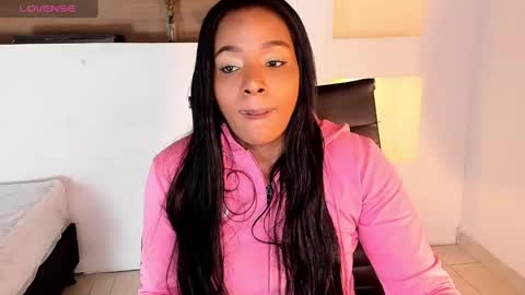 Snapshot of ivybliss8 chatting on 01/19/25, 12:28 i v y b l i s s online show from 01/19/25, 12:28