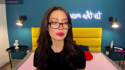 Ivy online show from 03/25/26, 01:44