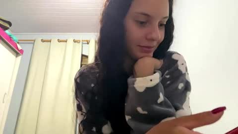 Ivy Desirer online show from 03/27/26, 02:17