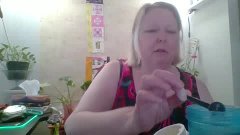 Snapshot of ivyjane3522 chatting on 04/09/26, 03:17 ivyjane3522 online show from 04/09/26, 03:17