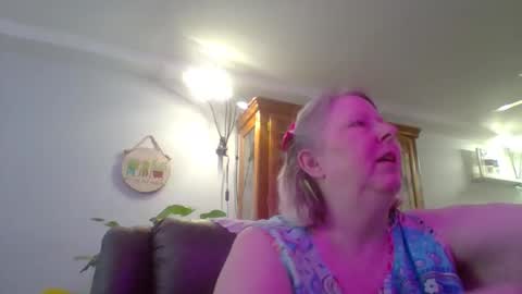 Snapshot of ivyjane3522 chatting on 04/12/26, 03:06 ivyjane3522 online show from 04/12/26, 03:06
