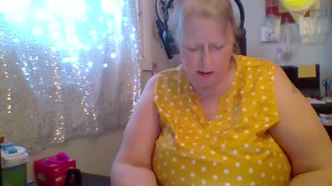 Snapshot of ivyjane3522 chatting on 07/08/26, 12:04 ivyjane3522 online show from 07/08/26, 12:04