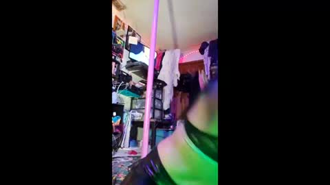 Snapshot of ivyjennifer366 chatting on 02/06/26, 07:56 ivyjennifer366 online show from 02/06/26, 07:56