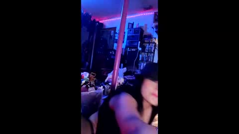 Snapshot of ivyjennifer366 chatting on 02/21/26, 05:52 ivyjennifer366 online show from 02/21/26, 05:52