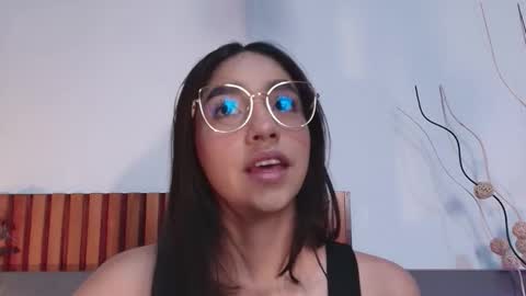 IvyJhonss online show from 09/19/25, 11:44