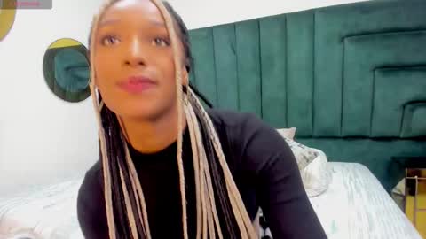 Snapshot of ivylawrence chatting on 02/17/26, 12:01 IVY online show from 02/17/26, 12:01
