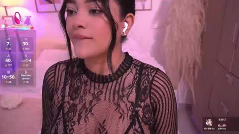 Annie online show from 09/19/25, 03:19