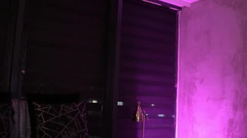 IvyRowa online show from 11/21/25, 06:28