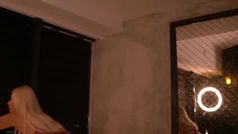 IvyRowa online show from 03/05/26, 06:26