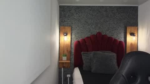 ivyrush09 online show from 10/26/25, 02:50