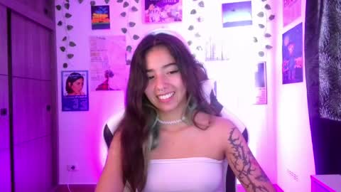 Ivy  online show from 04/15/26, 07:54