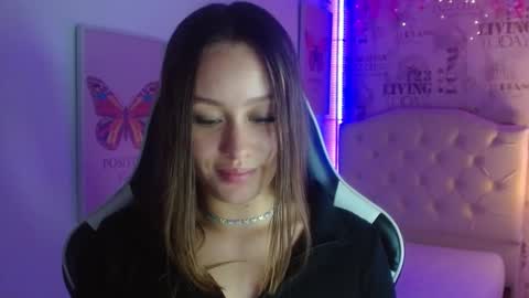 Snapshot of ivyy_crystal chatting on 02/28/25, 12:10 Ivy online show from 02/28/25, 12:10