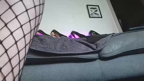 Gwen LaCourt online show from 11/07/25, 01:33