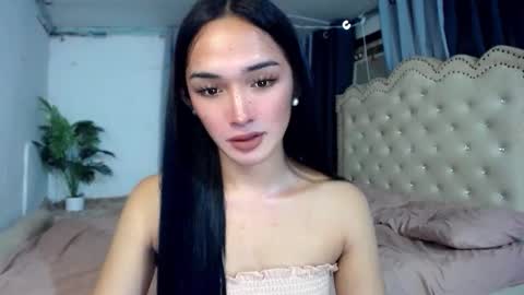 iwillcum4u_ online show from 11/25/25, 02:00