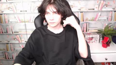 Snapshot of iwillfall_ chatting on 02/27/25, 08:42 Maxim online show from 02/27/25, 08:42