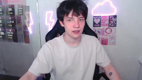 Maxim online show from 04/24/26, 02:14