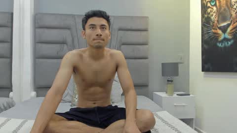 Snapshot of izato chatting on 02/22/25, 11:24 izato online show from 02/22/25, 11:24