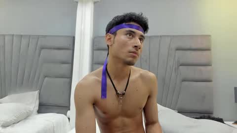 izato online show from 02/24/25, 05:31