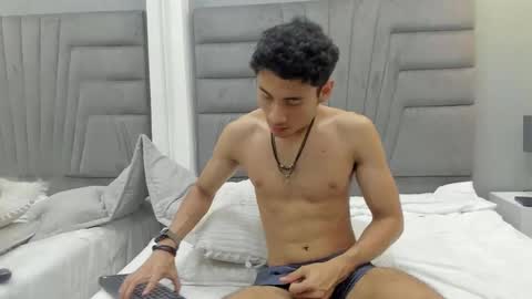 izato online show from 02/26/25, 02:14