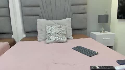 Snapshot of izato chatting on 03/08/25, 11:16 izato online show from 03/08/25, 11:16