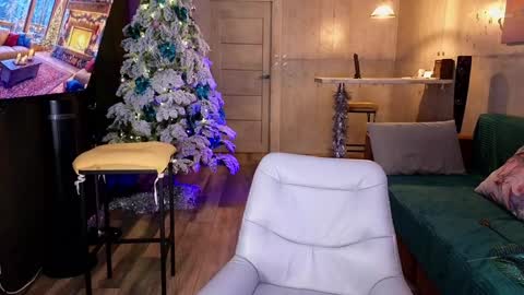 izi online show from 12/14/24, 09:24