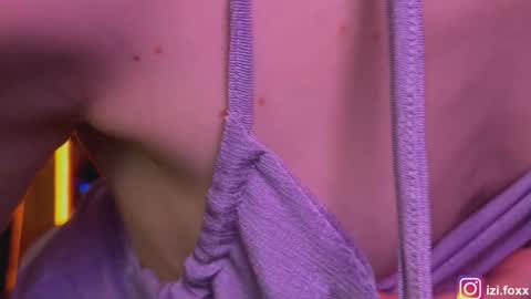 izi online show from 11/22/25, 04:17