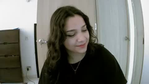 izzy_32 online show from 02/19/26, 02:57