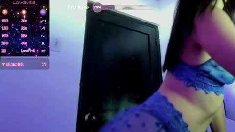 Izzy online show from 10/04/25, 12:58