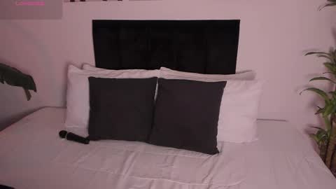 Izzy vega  online show from 10/14/25, 11:49