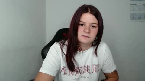 Snapshot of izzyflame18 chatting on 09/09/25, 07:52 Shygirl online show from 09/09/25, 07:52