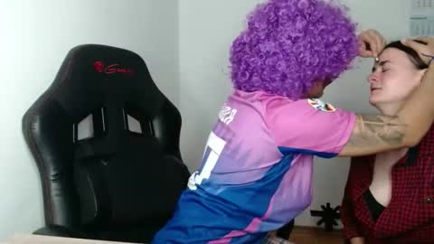 Snapshot of izzyflame18 chatting on 10/30/25, 08:09 Shygirl online show from 10/30/25, 08:09