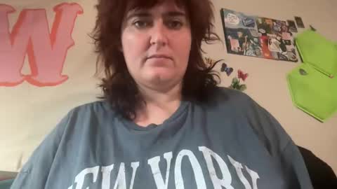 Snapshot of izzyishottttt chatting on 10/26/25, 09:48 izzyishottttt online show from 10/26/25, 09:48