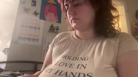 Snapshot of izzyishottttt chatting on 10/27/25, 10:19 izzyishottttt online show from 10/27/25, 10:19