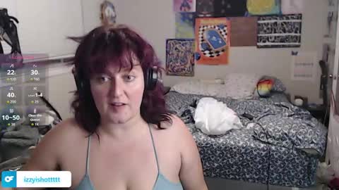 Snapshot of izzyishottttt chatting on 11/20/25, 06:57 izzyishottttt online show from 11/20/25, 06:57