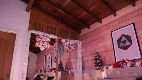 izzywild1 online show from 12/17/25, 09:37